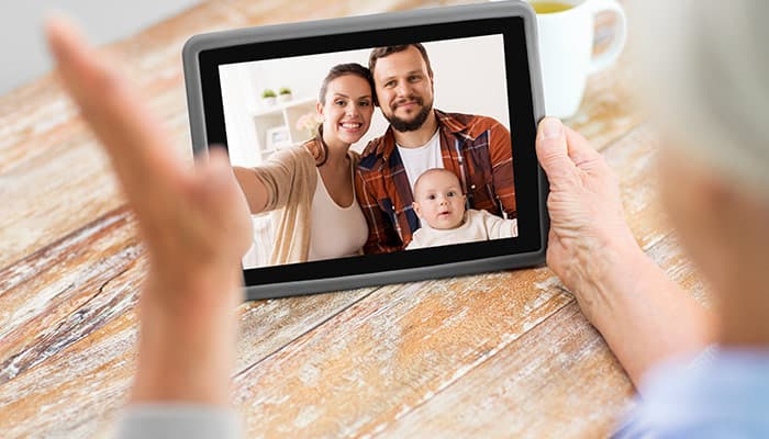 online family gathering